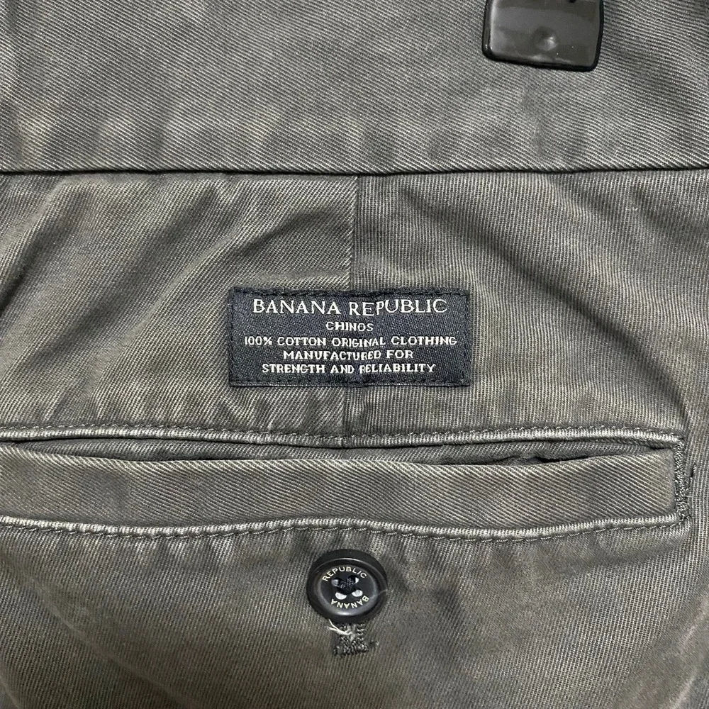 BANANA REPUBLIC Mens 33x34 Emerson Chino Pants Dark Gray Cotton Casual Straight